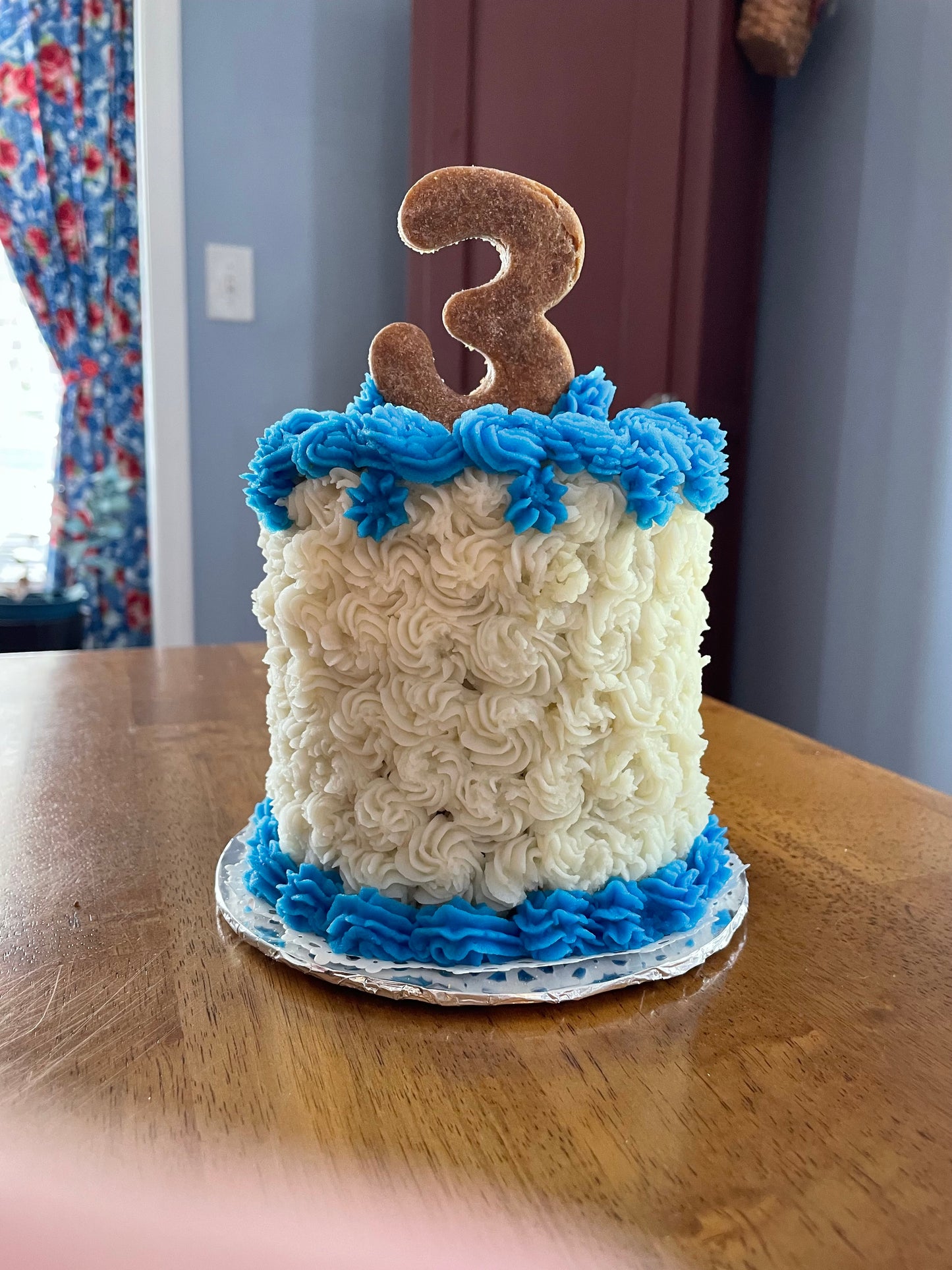 4" Puppy Birthday Cake