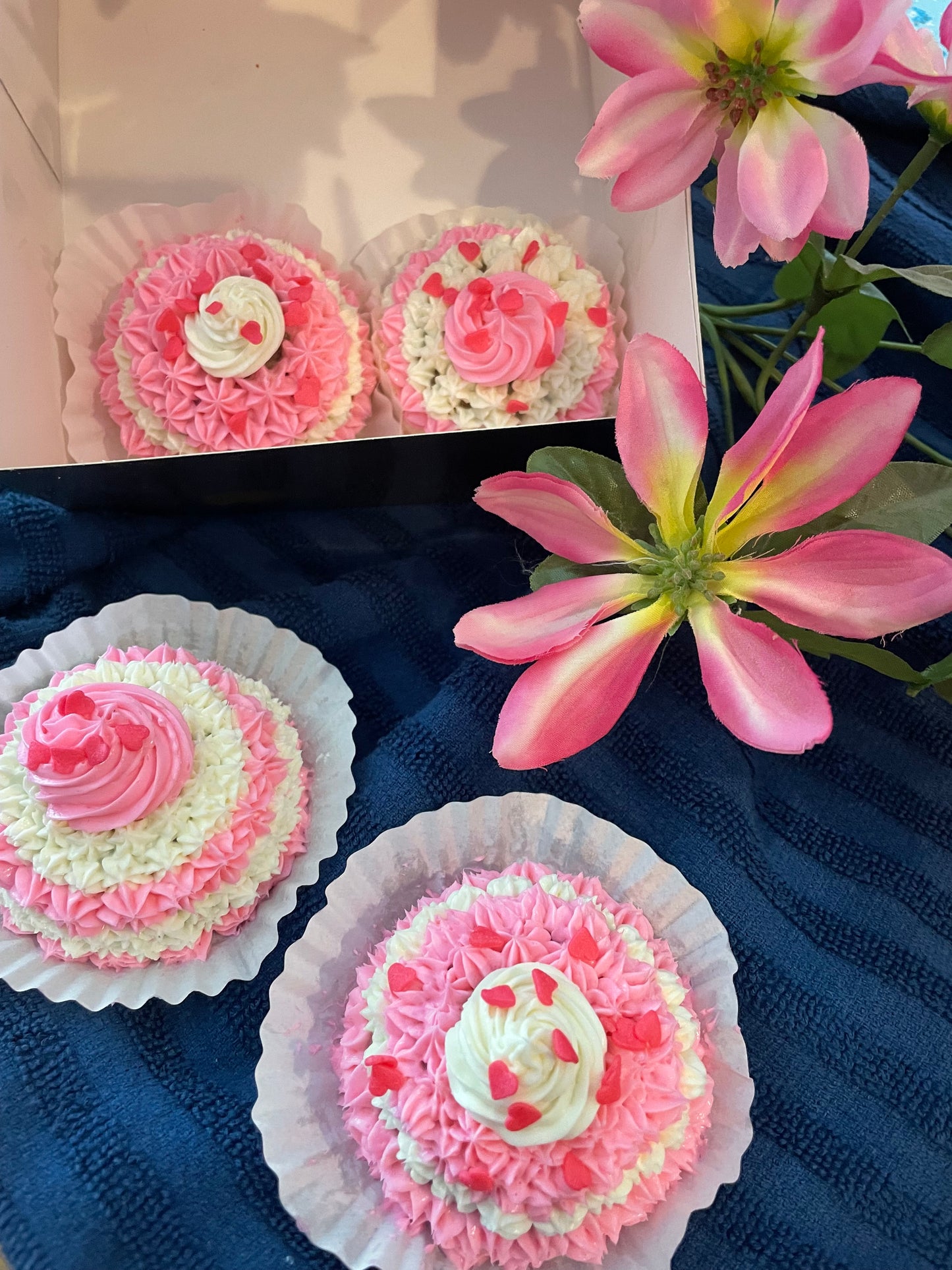 Mini Puppy Bundt Cakes