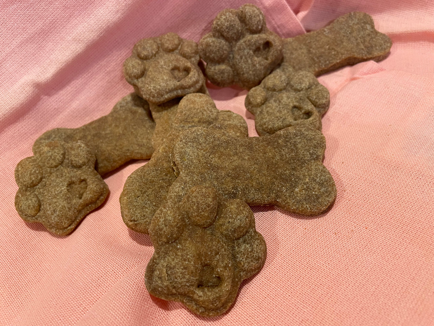 Peanut Butter Bones and Paws Treat Pack